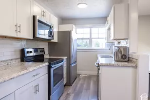 8899 W Cyprus St, Copperton, UT 84006 - Photo 5