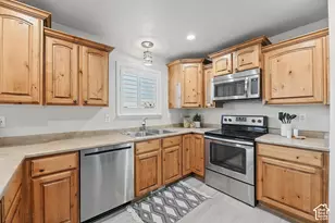 4144 S Schooner Dr, Saratoga Springs, UT 84045 - Photo 15