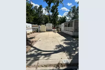 317 Beth #17, Parowan, UT 84761 - Photo 21