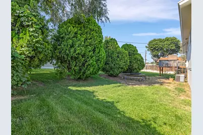 1384 E Sudbury Ave, Sandy, UT 84093 - Photo 19