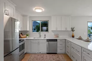 1384 E Sudbury Ave, Sandy, UT 84093 - Photo 9