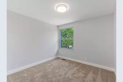1384 E Sudbury Ave, Sandy, UT 84093 - Photo 13