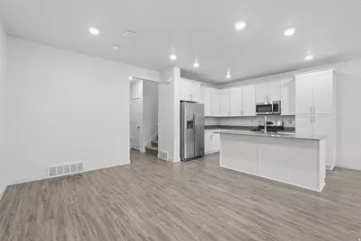 693 S Grant Ln, North Salt Lake, UT 84054 - Photo 9