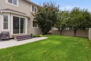 3827 W Coastal Dune Dr, South Jordan, UT 84009 - Photo 29