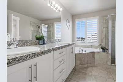 3827 W Coastal Dune Dr, South Jordan, UT 84009 - Photo 15