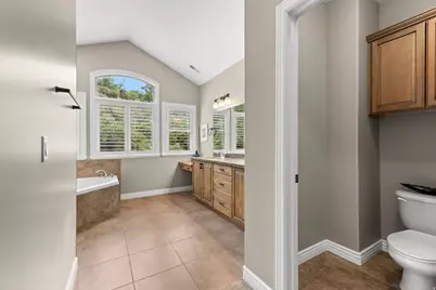 918 Mahogany Dr, Fruit Heights, UT 84037 - Photo 23