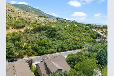 918 Mahogany Dr, Fruit Heights, UT 84037 - Photo 51