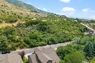 918 Mahogany Dr, Fruit Heights, UT 84037 - Photo 51