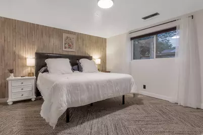 18 W La Vista Dr, West Jordan, UT 84088 - Photo 11