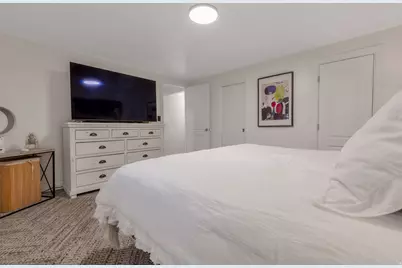 18 W La Vista Dr, West Jordan, UT 84088 - Photo 13