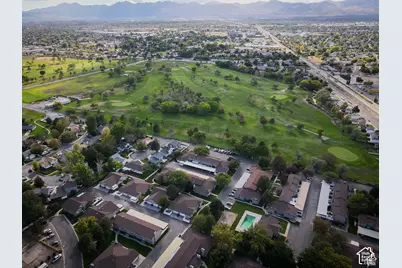 18 W La Vista Dr, West Jordan, UT 84088 - Photo 27