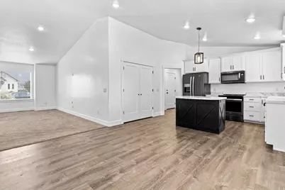 212 E Rock Creek Cir, Gunnison, UT 84634 - Photo 13