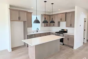 7034 W Lake Ave S, South Jordan, UT 84009 - Photo 3