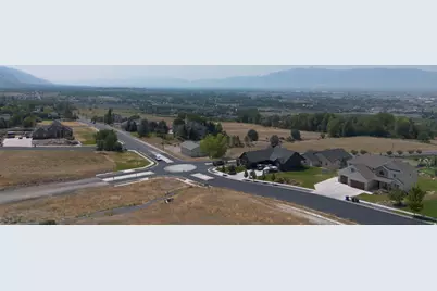 145 S 1050 E, Hyde Park, UT 84318 - Photo 11