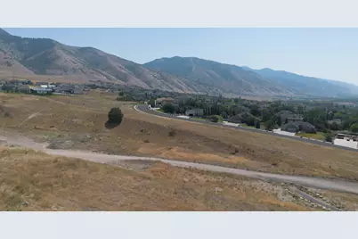 145 S 1050 E, Hyde Park, UT 84318 - Photo 9