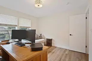 2415 E Campus Dr, Cottonwood Heights, UT 84121 - Photo 17