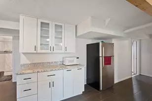 2415 E Campus Dr, Cottonwood Heights, UT 84121 - Photo 33