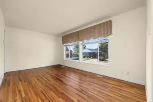 335 E 4450 S, Washington Terrace, UT 84405 - Photo 3