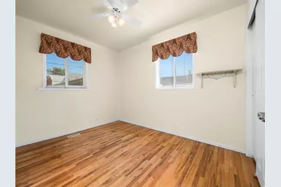 335 E 4450 S, Washington Terrace, UT 84405 - Photo 11