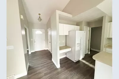 8932 S 5170 W, West Jordan, UT 84081 - Photo 9
