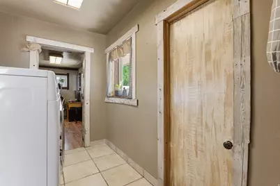 52 S 300 E, Nephi, UT 84648 - Photo 17