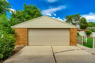 2067 E Sahara Dr, Holladay, UT 84124 - Photo 25