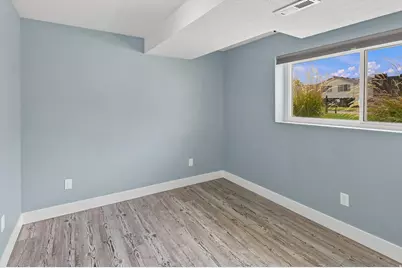 538 W 375 N, Clearfield, UT 84015 - Photo 27