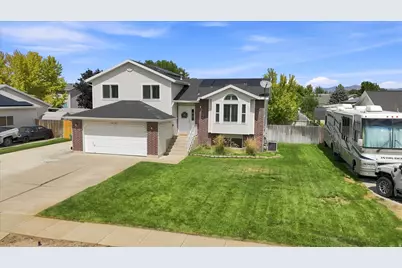 538 W 375 N, Clearfield, UT 84015 - Photo 3