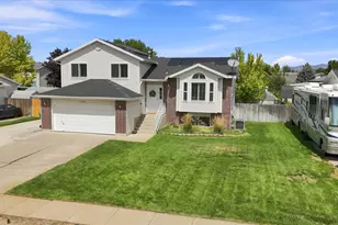 538 W 375 N, Clearfield, UT 84015 - Photo 3