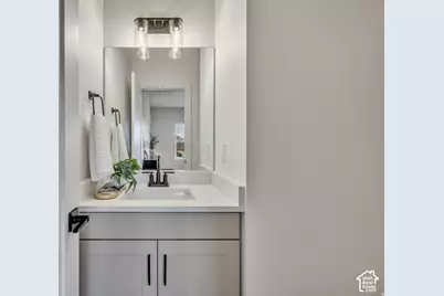 7613 S 300 E, Sandy, UT 84047 - Photo 11