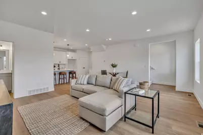 7613 S 300 E, Sandy, UT 84047 - Photo 11