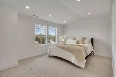 7613 S 300 E, Sandy, UT 84047 - Photo 13