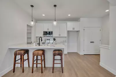 7613 S 300 E, Sandy, UT 84047 - Photo 5