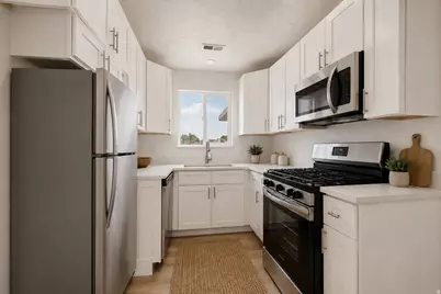8093 W Faust Cir, Magna, UT 84044 - Photo 7
