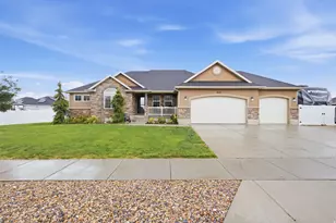 2822 W 100 S, West Point, UT 84015 - Photo 1