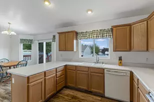 5118 W Old Creek Rd, West Jordan, UT 84081 - Photo 5