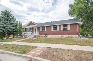 1941 E Gunther Dr, Cottonwood Heights, UT 84121 - Photo 3