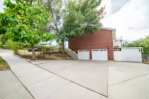 1941 E Gunther Dr, Cottonwood Heights, UT 84121 - Photo 27