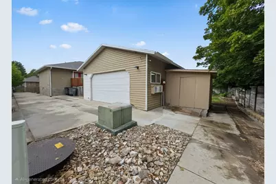 9495 S Loch Awe Dr W, South Jordan, UT 84009 - Photo 47