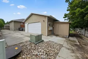 9495 S Loch Awe Dr W, South Jordan, UT 84009 - Photo 47