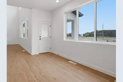 1557 E Livi Ln N #21, Saratoga Springs, UT 84045 - Photo 9