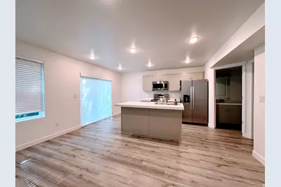 625 S Plum Creek Ln, Ogden, UT 84404 - Photo 3