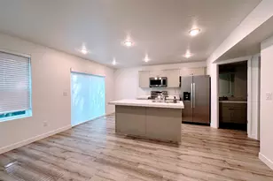 625 S Plum Creek Ln, Ogden, UT 84404 - Photo 3