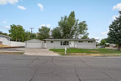389 W 1425 N, Sunset, UT 84015 - Photo 3