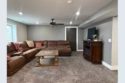 192 N 100 W, Malad City, ID 83252 - Photo 13