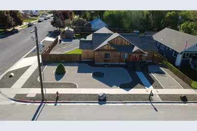 192 N 100 W, Malad City, ID 83252 - Photo 3
