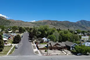 192 N 100 W, Malad City, ID 83252 - Photo 33
