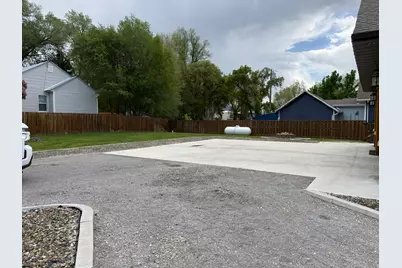 192 N 100 W, Malad City, ID 83252 - Photo 25