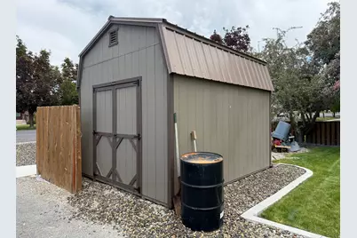 192 N 100 W, Malad City, ID 83252 - Photo 27