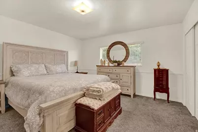 2618 N 1650 E, Layton, UT 84040 - Photo 13